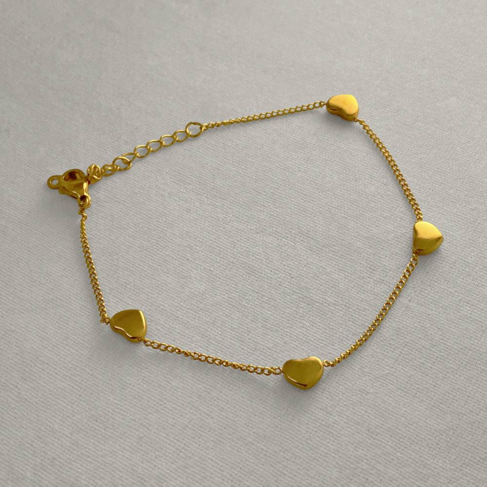 Jiya - Dainty Hearts Bracelet - 18k Gold PVD