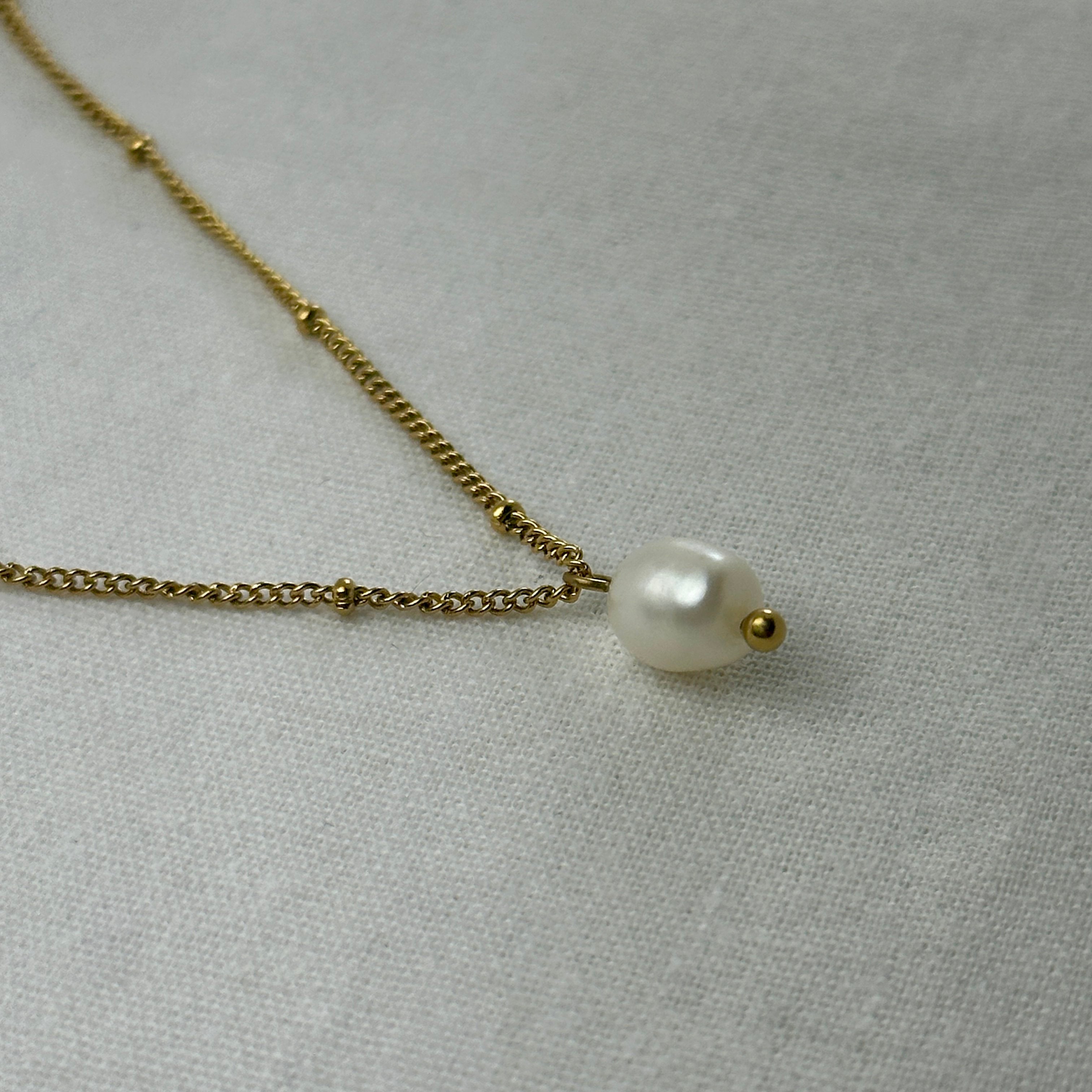 Neerja - Pearl Drop Bracelet - 18k Gold PVD - LUMENAURA  LUMENAURA