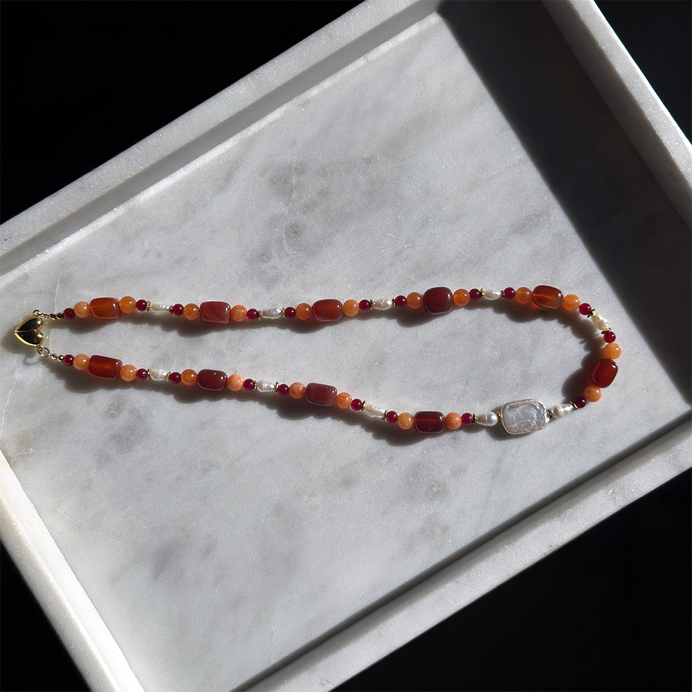 Cinnamon - Handcrafted Beaded Necklace
