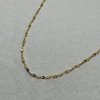 Mina - Dainty Fish Mouth Chain Necklace - 18k Gold PVD -  - LUMENAURA