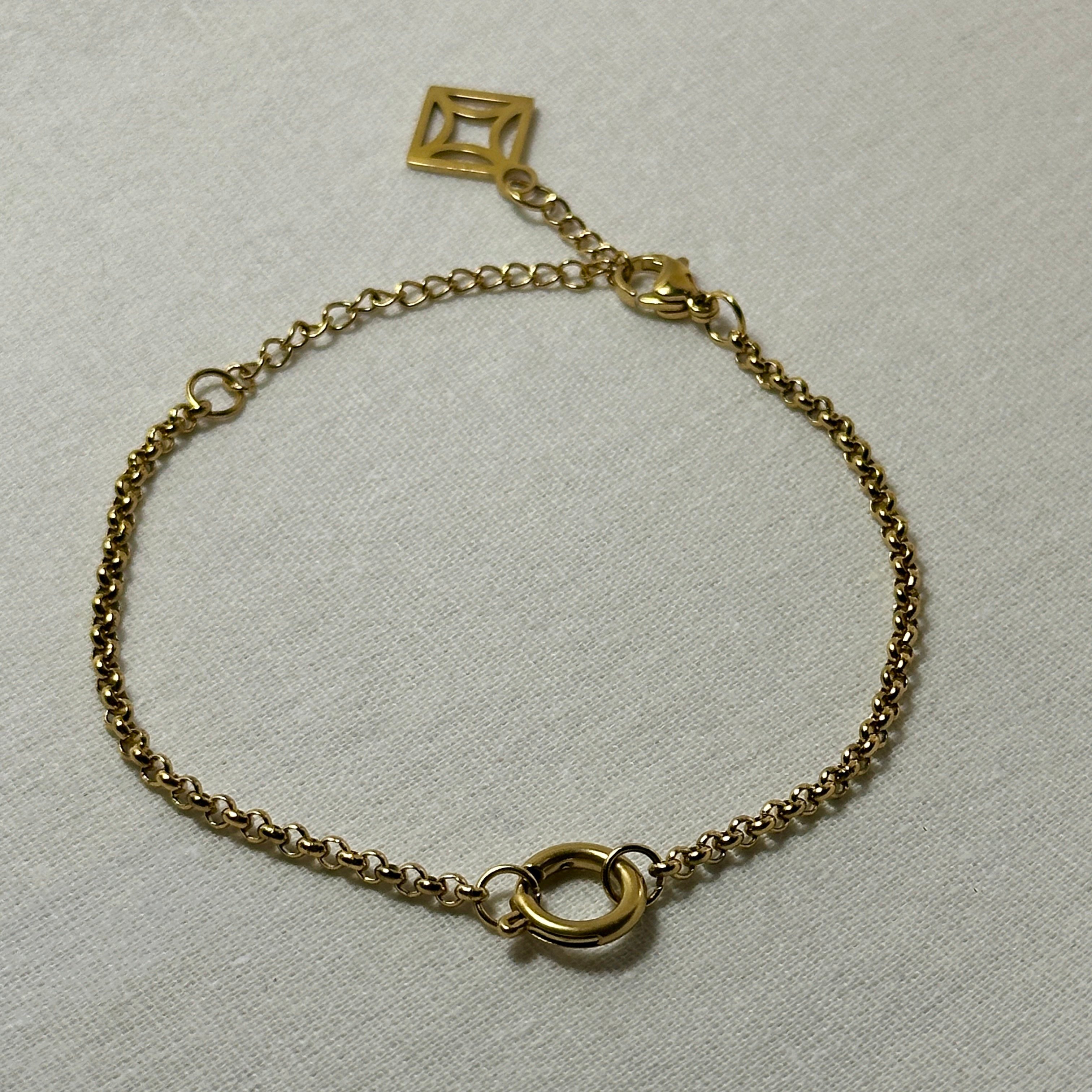 Sukoon - Charm Bracelet - 18k Gold PVD