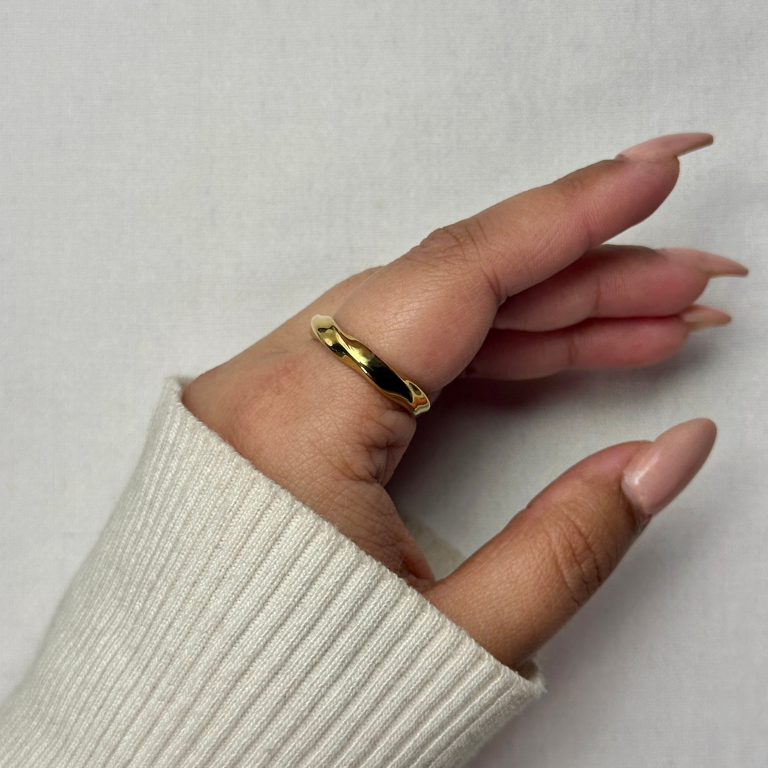 Leher - Wave Ring - 18k Gold PVD - LUMENAURA  LUMENAURA