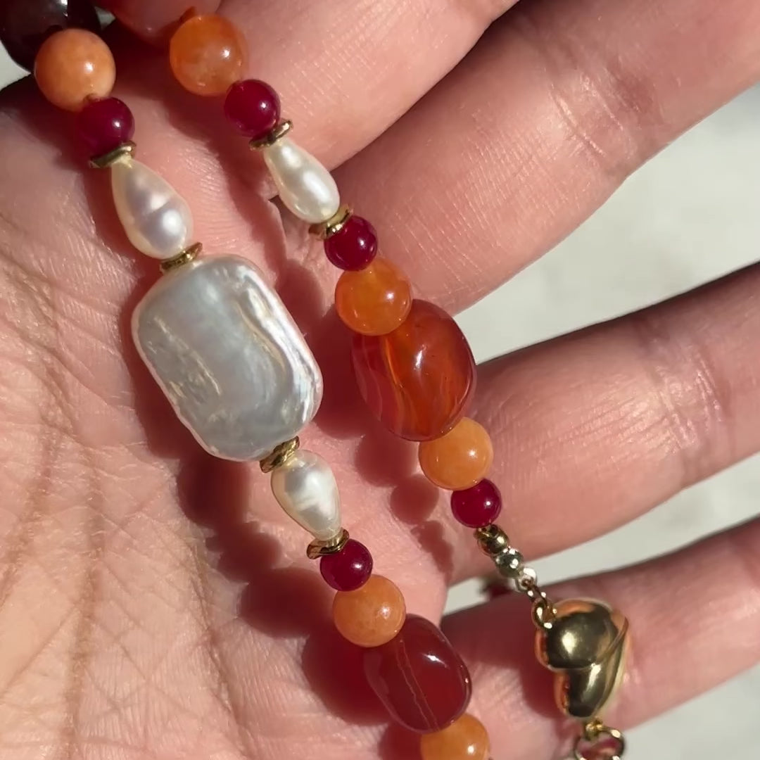 Cinnamon - Handcrafted Beaded Necklace