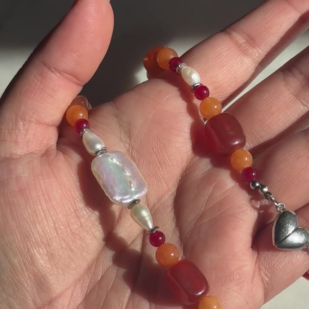 Cinnamon - Handcrafted Beaded Necklace